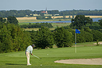 Golf im Pronstorfer Krug - Golfangebote im Pronstorfer Krug